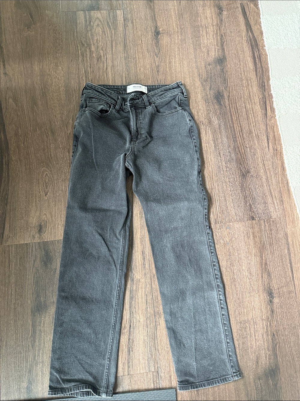 Hollister high rise Straight-Leg Jeans